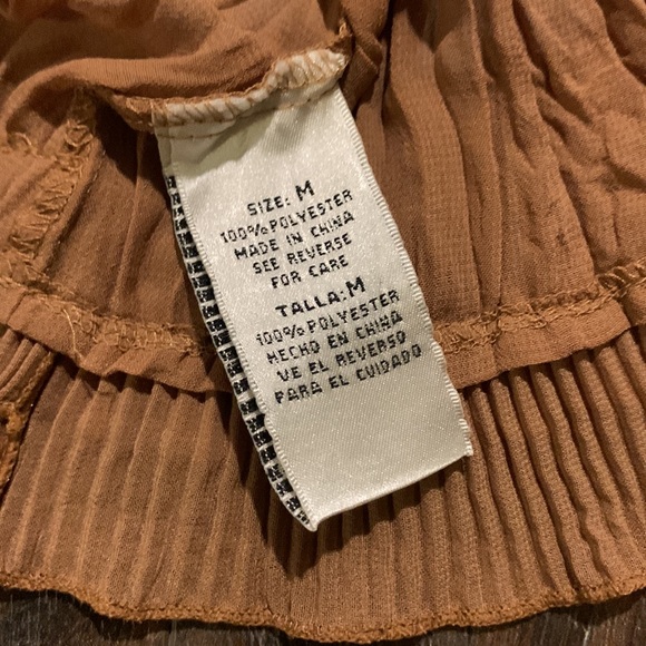 Ruffled Top - Picture 7 of 8